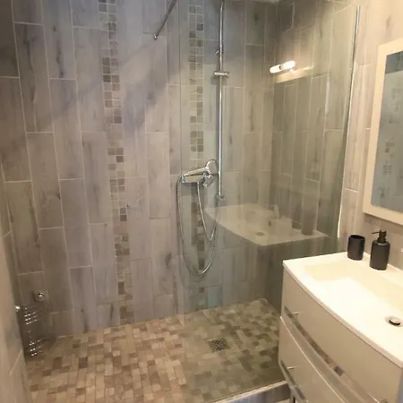 Malonat Apartment *